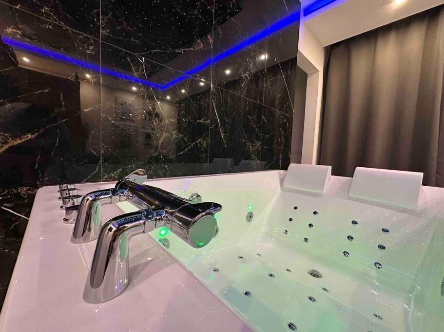 Cozy Rental Spa Schiltigheim Ngoại thất bức ảnh